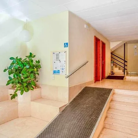 Inftour Apolo Iii Apartment