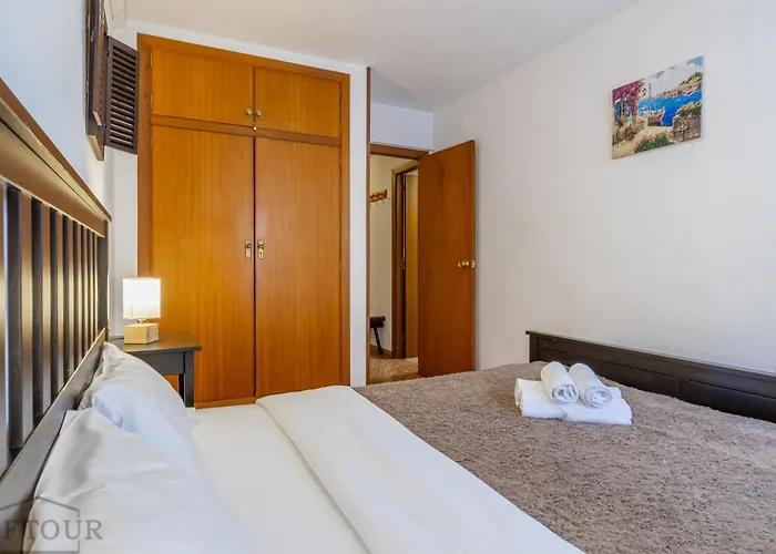 Inftour Apolo Iii 公寓 *